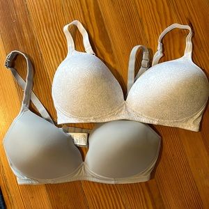 Two 38C Warners bra’s. Never Worn!!